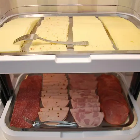 Colosseum فندق 3*